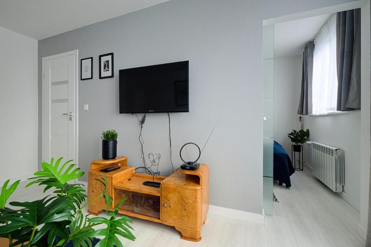 Warsaw Inside Solec With Private Parking Apartamento Exterior foto