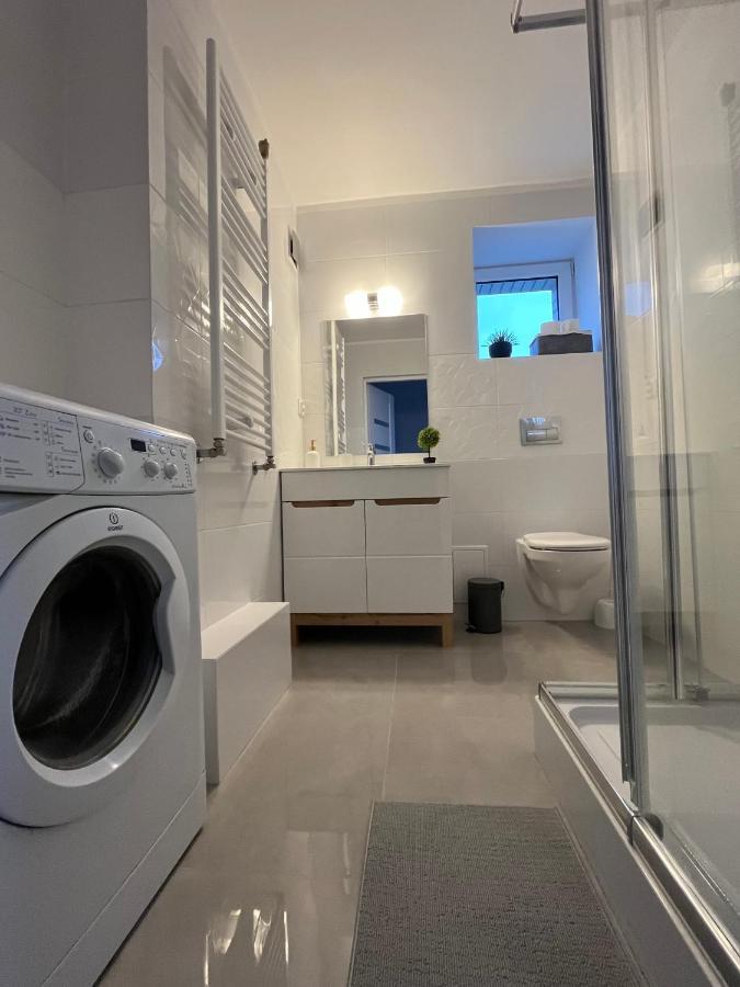 Warsaw Inside Solec With Private Parking Apartamento Exterior foto